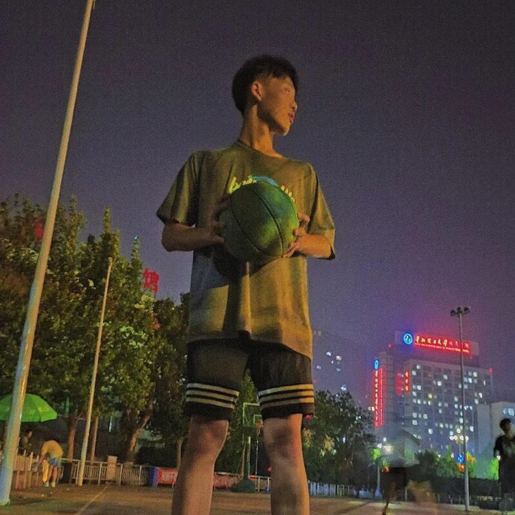 范佩东懂球